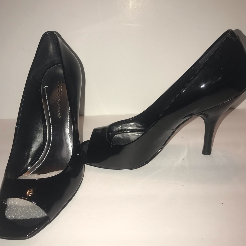 BCBG Bg Size 7 Ariel Black Patent Peep Toe Heels